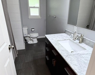 6225 Plymouth Ave - Photo Thumbnail 31