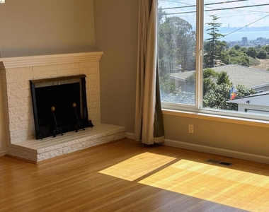 6225 Plymouth Ave - Photo Thumbnail 4