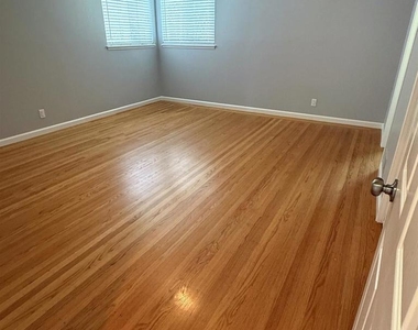 6225 Plymouth Ave - Photo Thumbnail 22