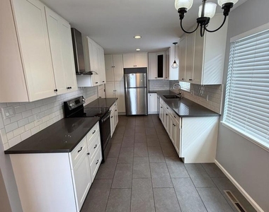 6225 Plymouth Ave - Photo Thumbnail 15