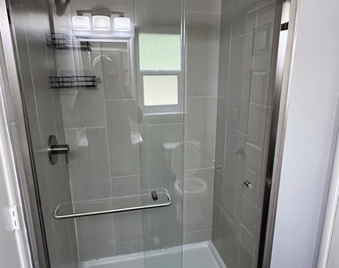 6225 Plymouth Ave - Photo Thumbnail 27