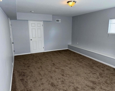 6225 Plymouth Ave - Photo Thumbnail 42