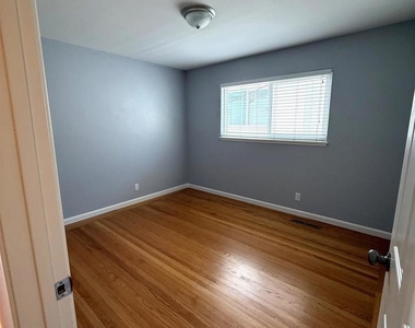 6225 Plymouth Ave - Photo Thumbnail 20