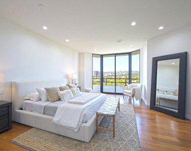 10601 Wilshire Boulevard - Photo Thumbnail 30