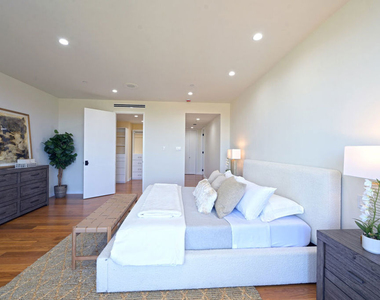 10601 Wilshire Boulevard - Photo Thumbnail 32
