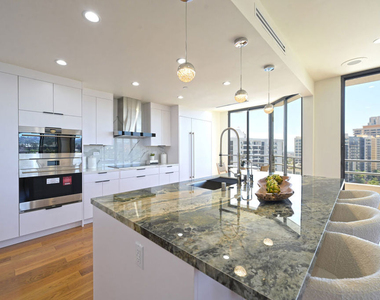 10601 Wilshire Boulevard - Photo Thumbnail 10