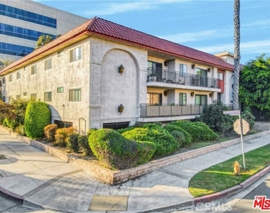 5003 Tilden Avenue - Photo Thumbnail 20