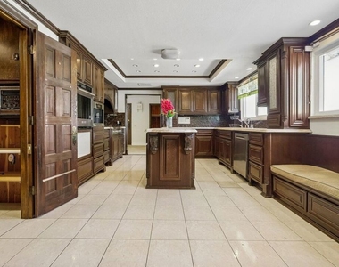 13716 Penn Street - Photo Thumbnail 60