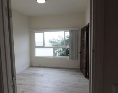 13716 Penn Street - Photo Thumbnail 24