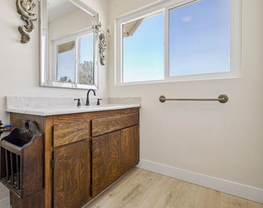 13716 Penn Street - Photo Thumbnail 58