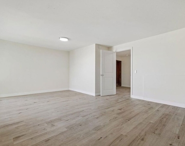 13716 Penn Street - Photo Thumbnail 53