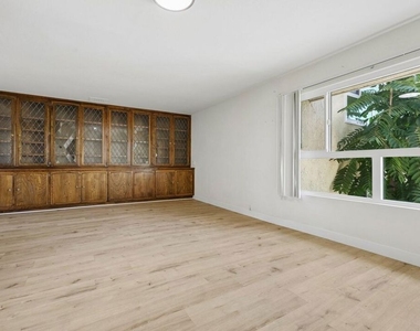 13716 Penn Street - Photo Thumbnail 52