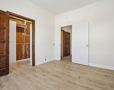 13716 Penn Street - Photo Thumbnail 46