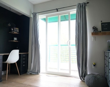 1038 11th Street - Photo Thumbnail 14