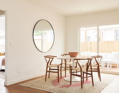 784 Elmira Street - Photo Thumbnail 5