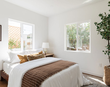 784 Elmira Street - Photo Thumbnail 14