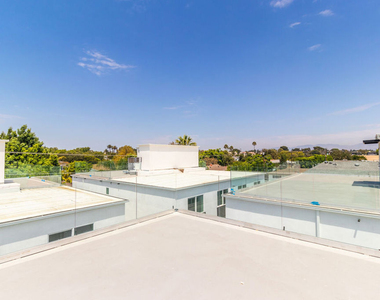 4293 Tujunga Avenue - Photo Thumbnail 16