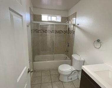 639 E 82nd Street - Photo Thumbnail 5
