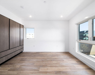 5153 Maplewood Avenue - Photo Thumbnail 25