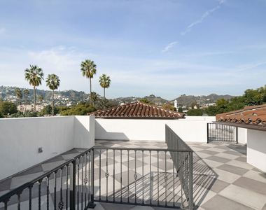 7914 Norton Avenue - Photo Thumbnail 27