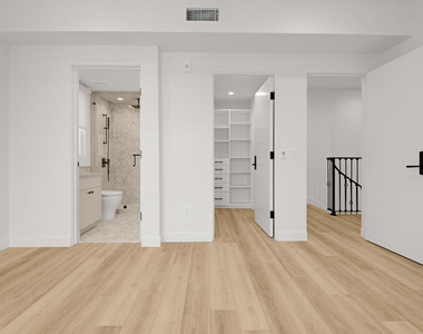 7914 Norton Avenue - Photo Thumbnail 19