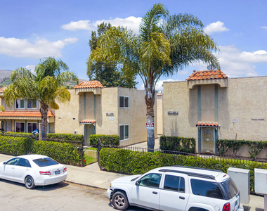 401 W Ramona Street - Photo Thumbnail 1