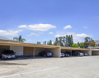 401 W Ramona Street - Photo Thumbnail 2