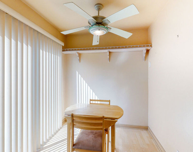 21821 Burbank Boulevard - Photo Thumbnail 12