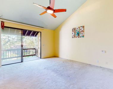 21821 Burbank Boulevard - Photo Thumbnail 13