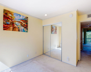 21821 Burbank Boulevard - Photo Thumbnail 20