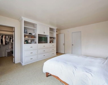 12336 Montana Avenue - Photo Thumbnail 23