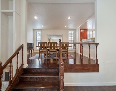 12336 Montana Avenue - Photo Thumbnail 5