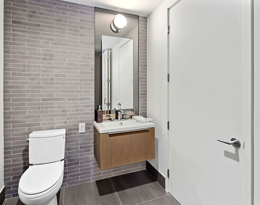 889 Francisco Street - Photo Thumbnail 11