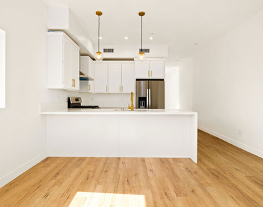 3420 12th Avenue - Photo Thumbnail 3