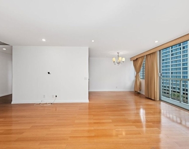 10751 Wilshire Boulevard - Photo Thumbnail 39