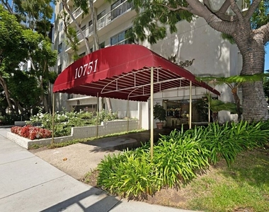 10751 Wilshire Boulevard - Photo Thumbnail 7
