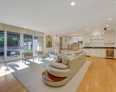 507 N Arden Drive - Photo Thumbnail 8
