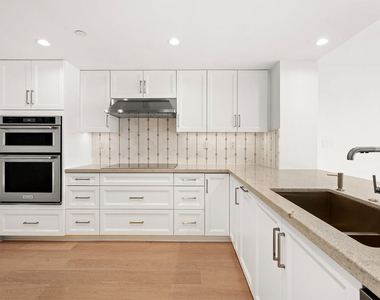 1221 W Ocean Avenue - Photo Thumbnail 14