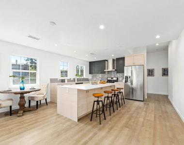 2957 Midvale Avenue - Photo Thumbnail 5