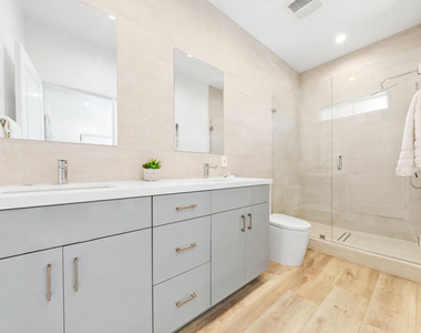2955 Midvale Avenue - Photo Thumbnail 10