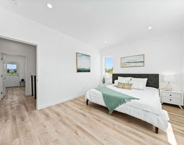 2955 Midvale Avenue - Photo Thumbnail 11