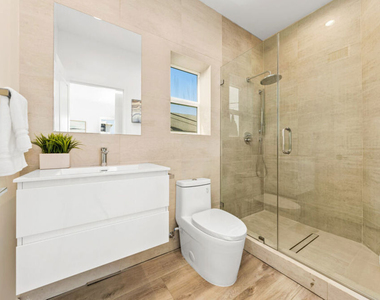 2955 Midvale Avenue - Photo Thumbnail 12