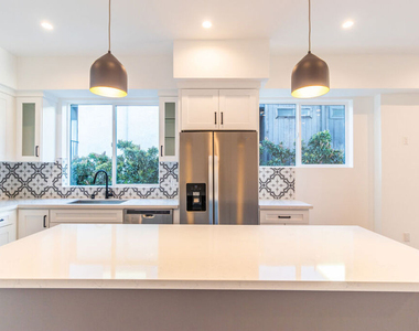5323 Ben Avenue - Photo Thumbnail 3