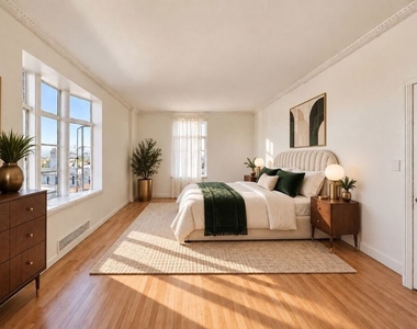 1314 N Hayworth Avenue - Photo Thumbnail 3