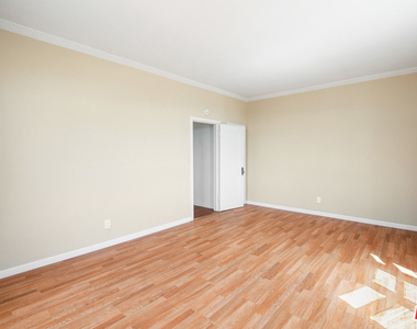 1314 N Hayworth Avenue - Photo Thumbnail 23