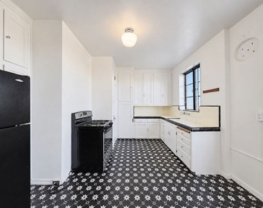 1314 N Hayworth Avenue - Photo Thumbnail 32