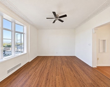 1314 N Hayworth Avenue - Photo Thumbnail 29