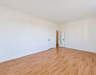 1314 N Hayworth Avenue - Photo Thumbnail 57