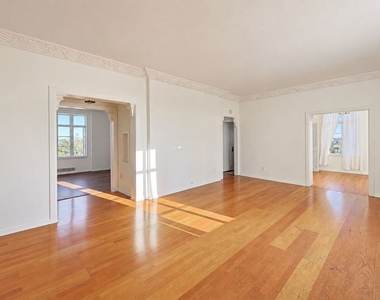 1314 N Hayworth Avenue - Photo Thumbnail 21