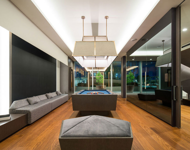 889 Francisco Street - Photo Thumbnail 41